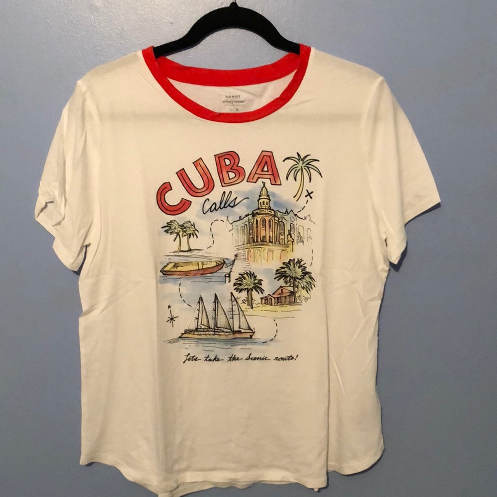 Graphic tee